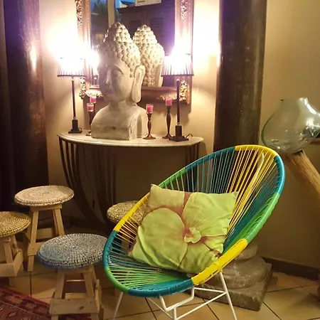 Hotel Logis Hotel-restaurant - Le Moulin D'artres Artres