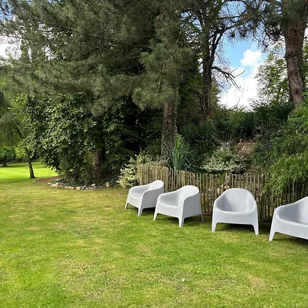 Logis Hotel-restaurant - Le Moulin D'artres Artres