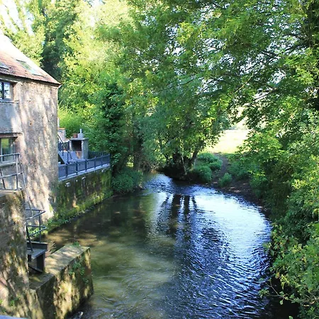 Logis Hotel-restaurant - Le Moulin D'artres