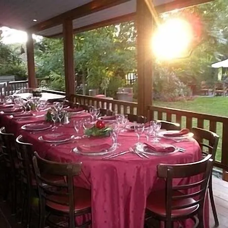Logis Hotel-restaurant - Le Moulin D'artres