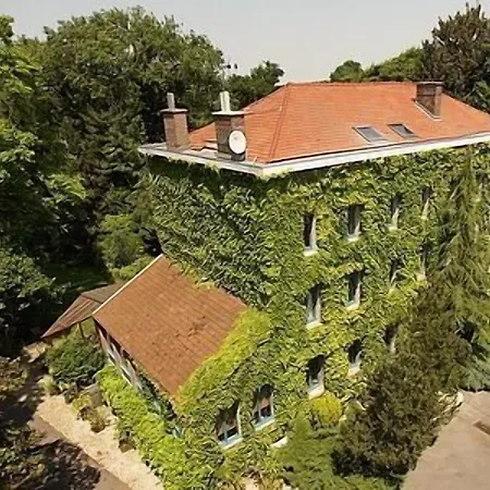 Logis Hotel-restaurant - Le Moulin D'artres Hotel 3*