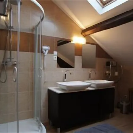 Logis Hotel-restaurant - Le Moulin D'artres ホテル