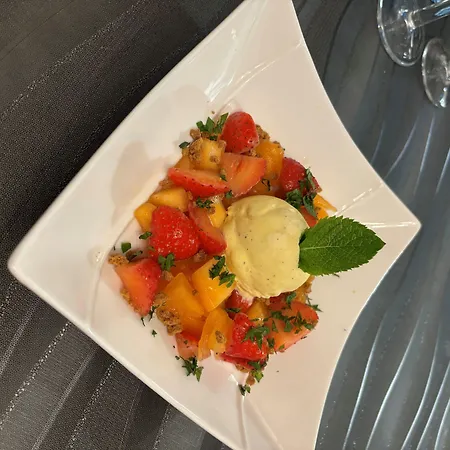 Hotel Logis Hotel-restaurant - Le Moulin D'artres