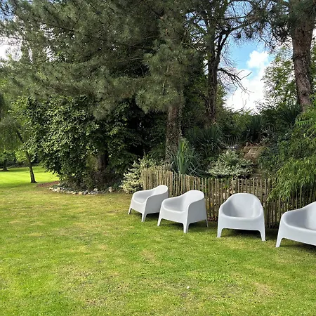 ホテル Logis Hotel-restaurant - Le Moulin D'artres アルトル