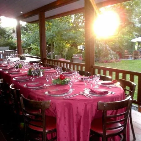 Hotel Logis Hotel-restaurant - Le Moulin D'artres 2*