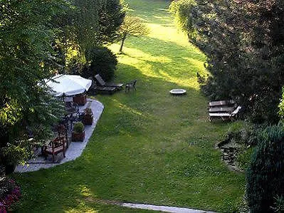 Hotel Logis Hotel-restaurant - Le Moulin D'artres