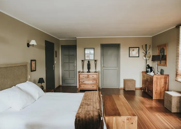 Le Moulin D'artres Hotel