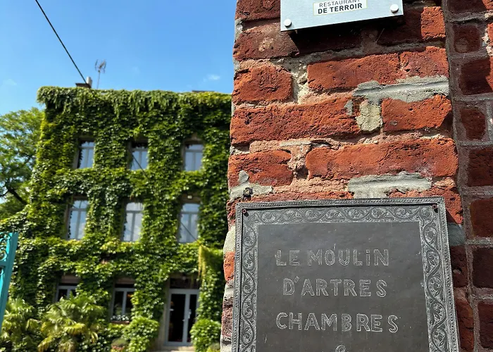 Le Moulin D'artres 3* Artres